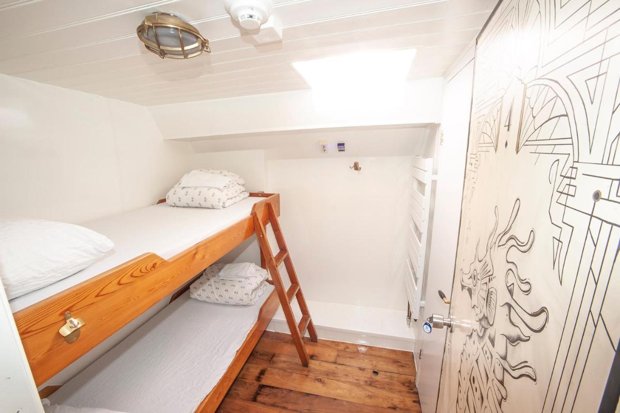The Cabin @ Mps Noorderzon Амстердам Екстериор снимка